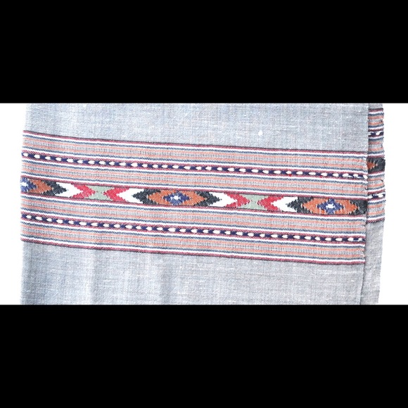 Grey Wollen Scarf and wrap. Hand woven Shawl - Picture 3 of 3